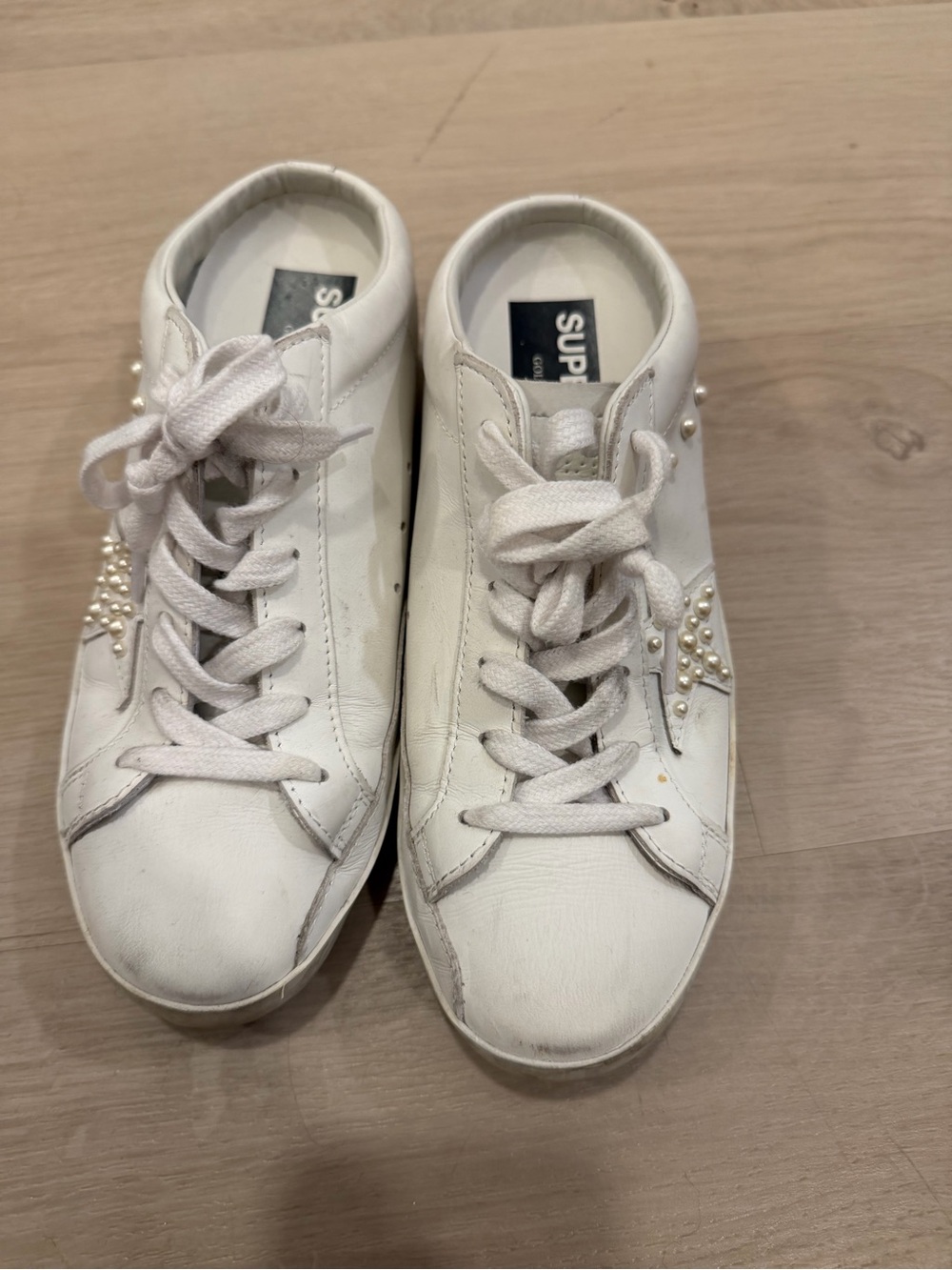 LIMITED EDITION Golden Goose White Leather Sneakers with Pearl Star Detail